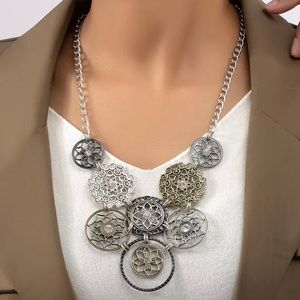 NWT Boho vintage style chunky necklace.
